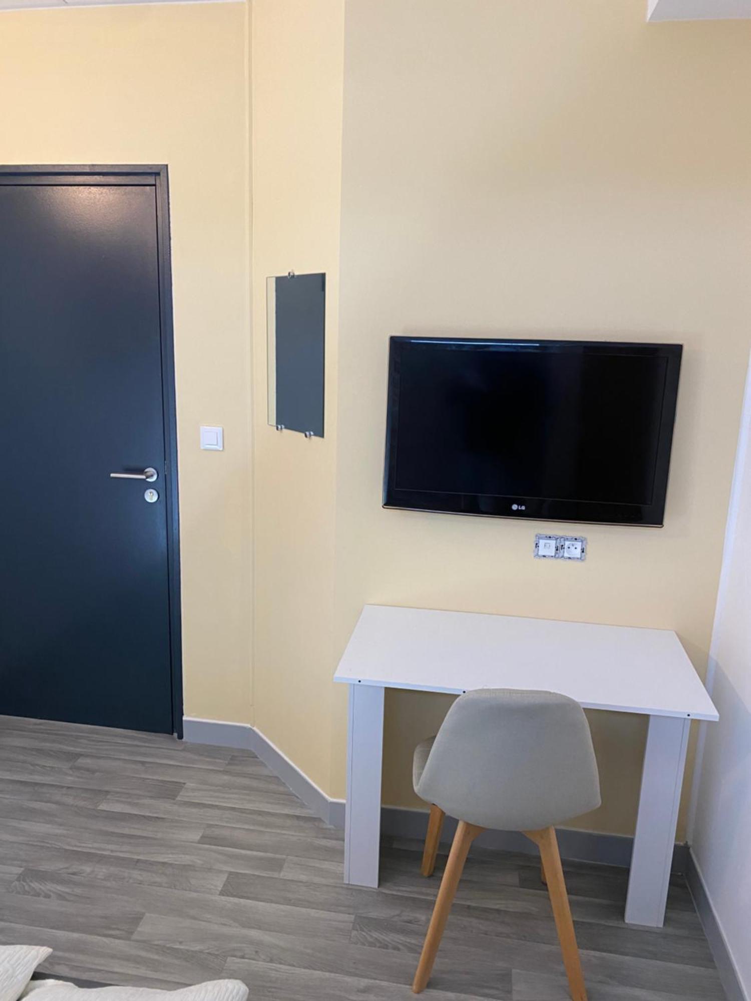 Appartel 76 Chambres Rouxmesnil-Bouteilles Kültér fotó